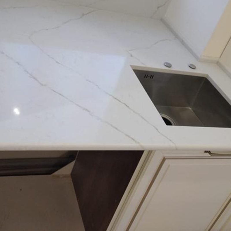 Кварцовий агломерат Калакатта Венато (Calacatta Venato) Білий - Зображення 3