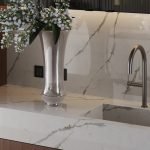 Кварцовий агломерат Калакатта Венато (Calacatta Venato) Білий - Зображення 4