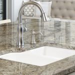 Граніт Фантастик Блек (Fantastic Black) Бежевий