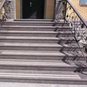 Гранітні сходи для будинку
