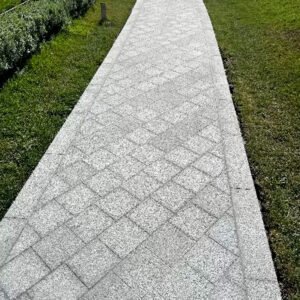 Плити для доріжок з каменю