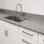 Стіл з граніту Покостівське для кухні