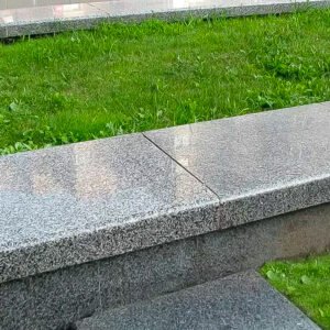 Накривочні плити з граніту