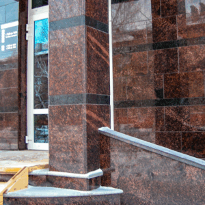 Плита гранітна для облицювання колон вхідної групи