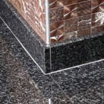 Плинтус гранітний